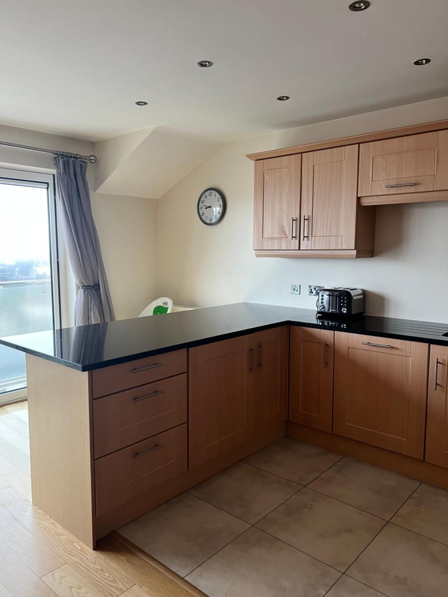 Penthouse Apartment - Town Centre, Sea Views, Secure Parking ポートラッシュ エクステリア 写真