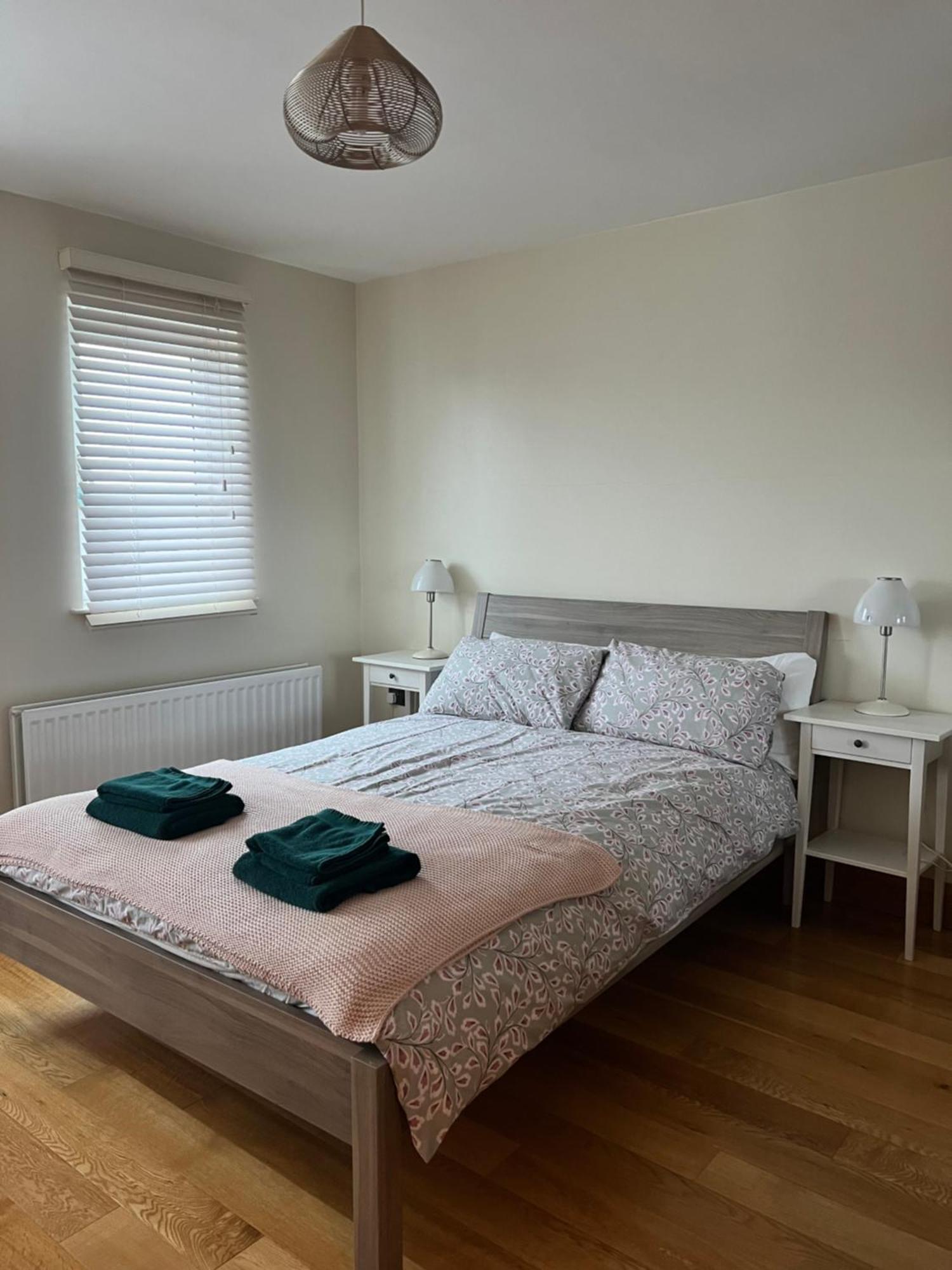 Penthouse Apartment - Town Centre, Sea Views, Secure Parking ポートラッシュ エクステリア 写真
