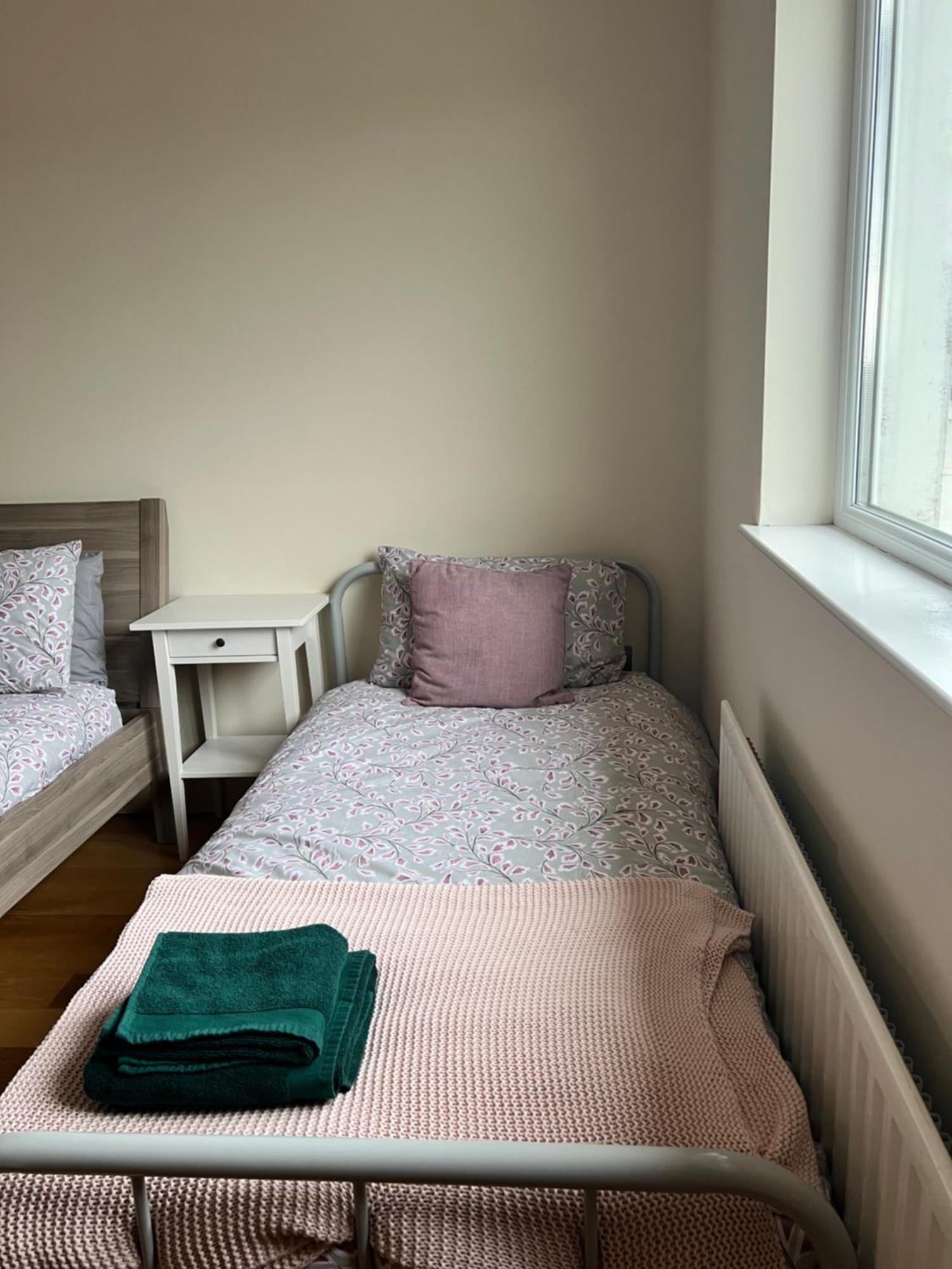 Penthouse Apartment - Town Centre, Sea Views, Secure Parking ポートラッシュ エクステリア 写真